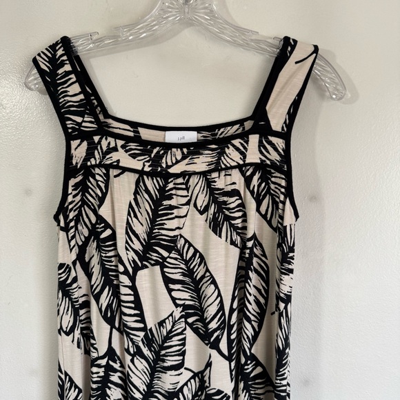 J. Jill Piped-Trim Knit Maxi Dress in oatmeal banana leaf (Cream & Black Small P - Picture 5 of 11